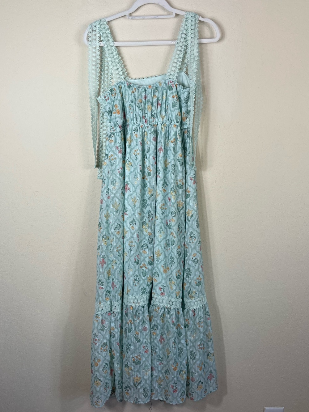 Blu Pepper Floral Tiered Maxi Dress Lace Tie Straps Size Small NWT - Picture 5 of 8